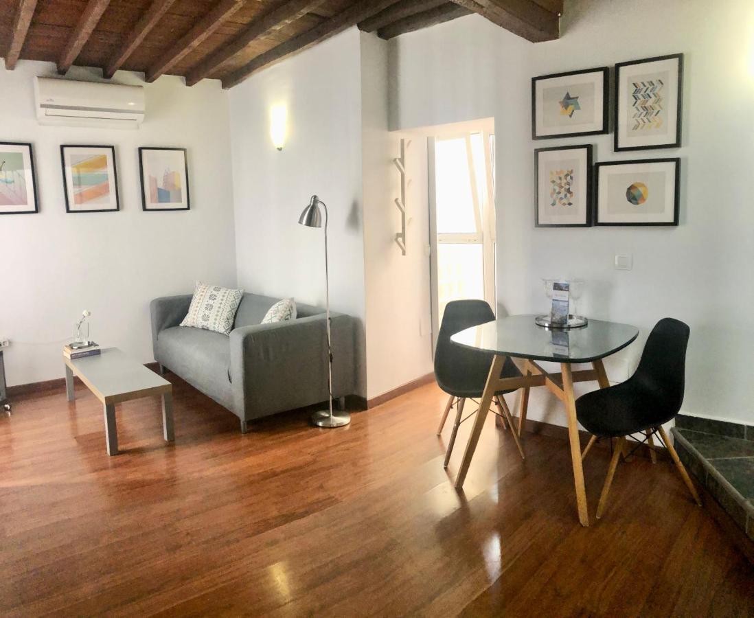 Atico Con Terraza Center City مالقة المظهر الخارجي الصورة